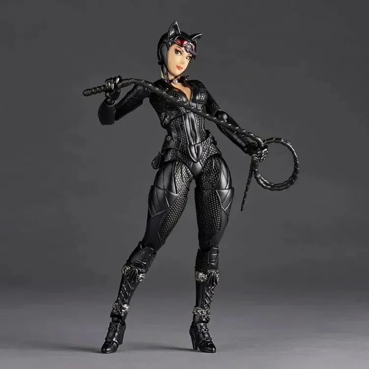 Figurki Catwoman Arkham Factor – Model Kit Spiderman recenzja i cena