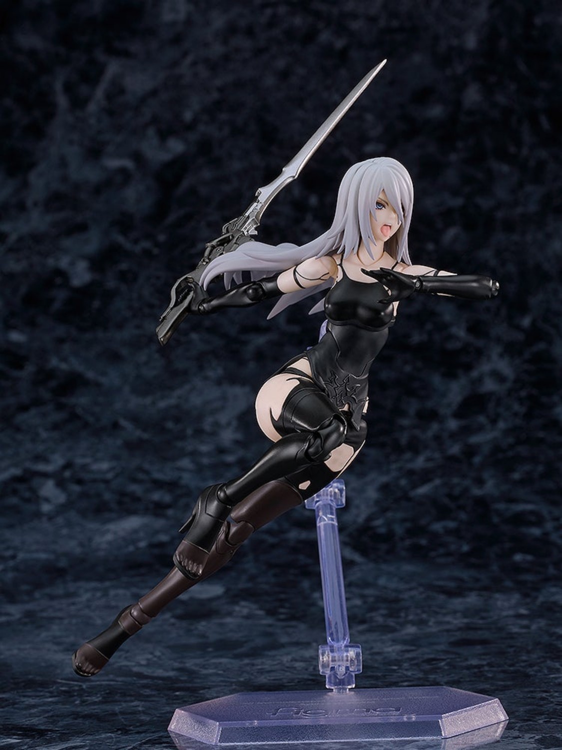 Oficjalnie licencjonowana figu – Model Kit Nier Automata recenzja i cena
