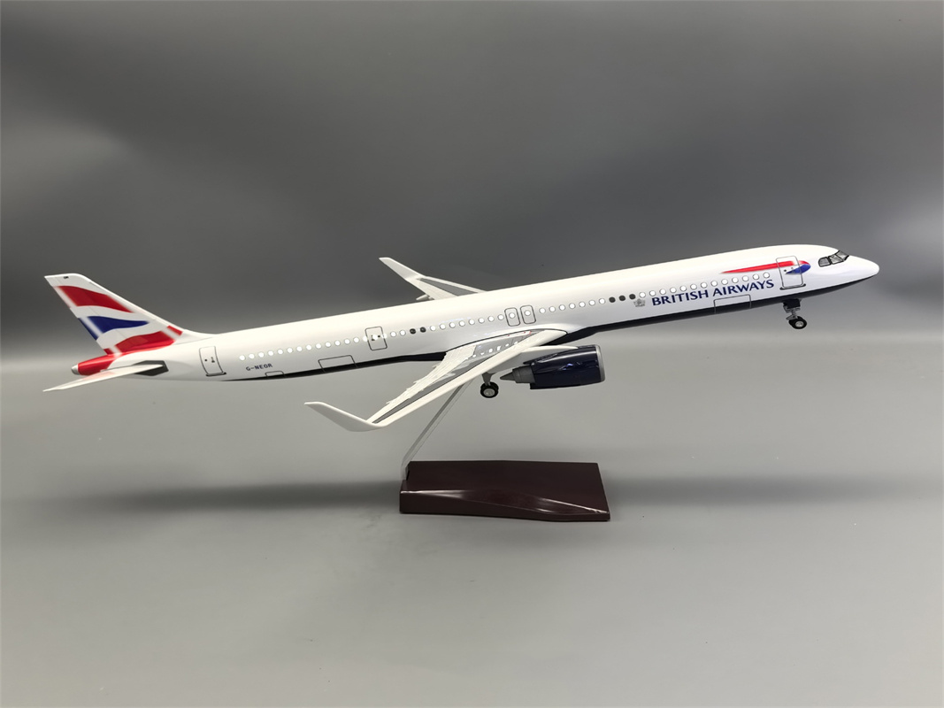 Samolot Żywica Skala 1/100 321 – Model Kit Planes recenzja i cena