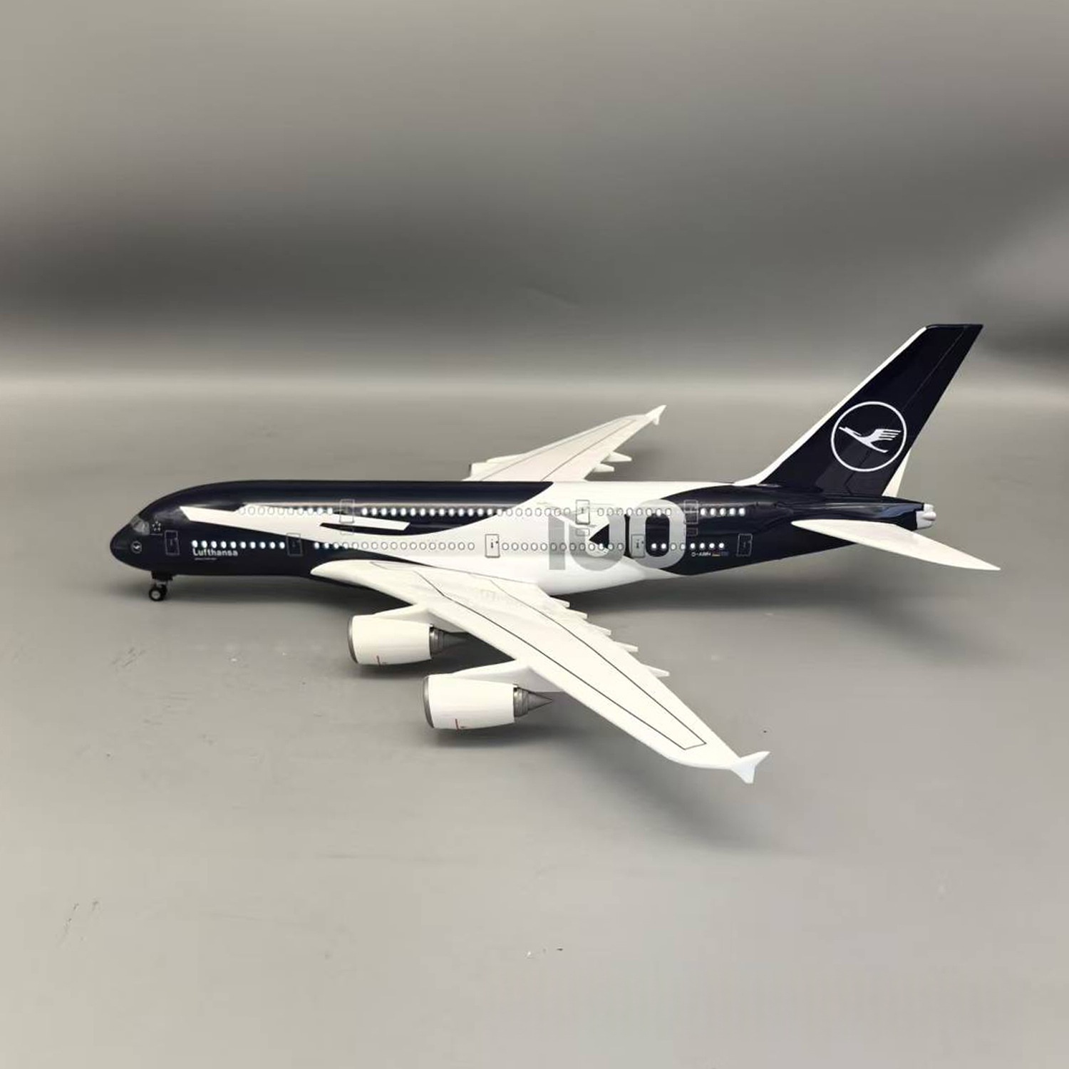 Nowy model samolotu Lufthansa  – Model Kit Planes recenzja i cena
