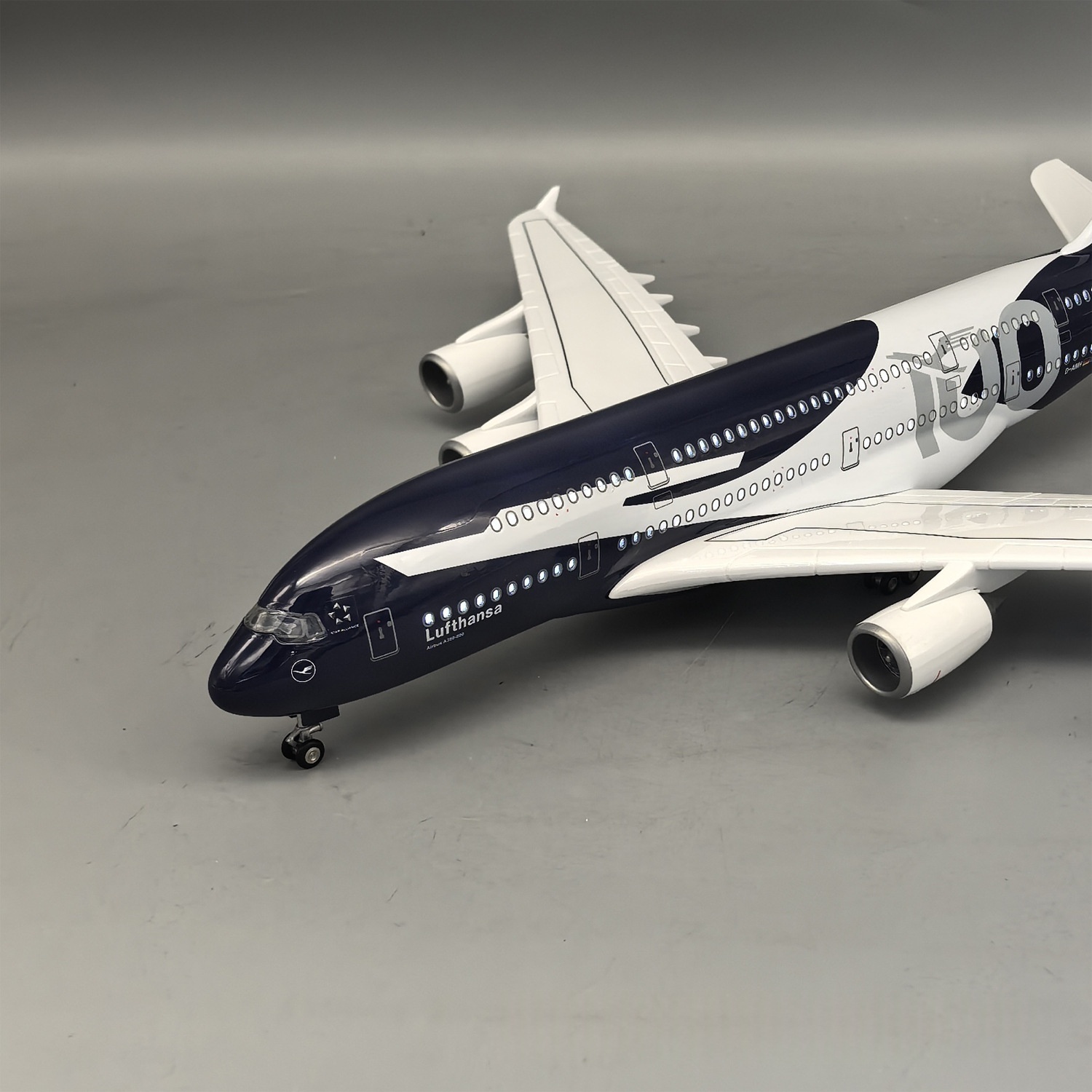 Nowy model samolotu Lufthansa  – Model Kit Planes recenzja i cena