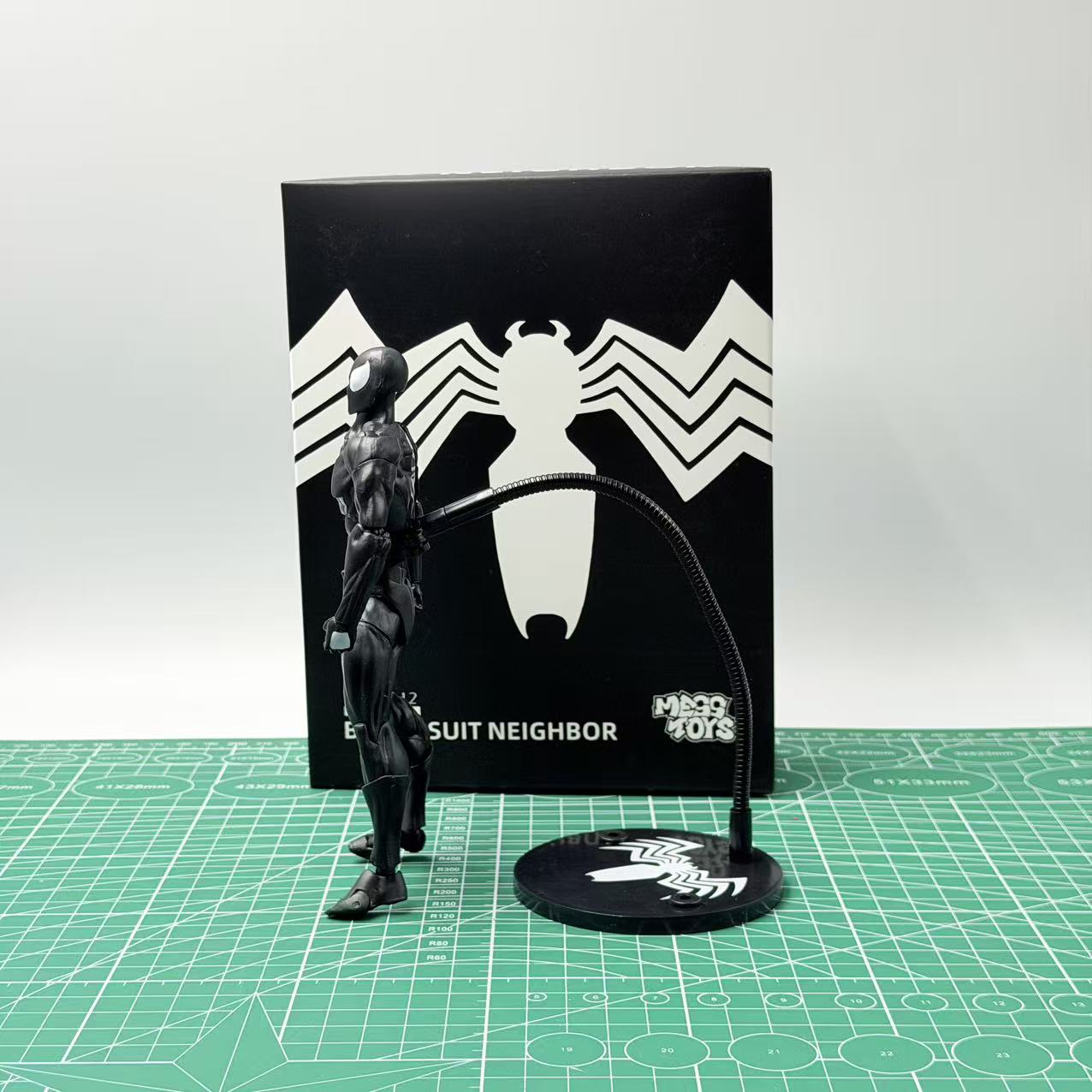 Figurka akcji Bandai Symbiote  – Model Kit Spiderman recenzja i cena